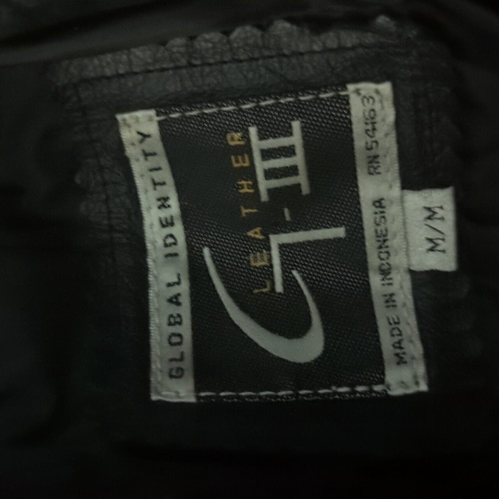 Black Leather Trench Coat - Picture 5 of 6